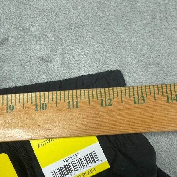 Puma Active Woven Mens Shorts Black Size S Lightweight Design 6951 - Picture 5 of 7